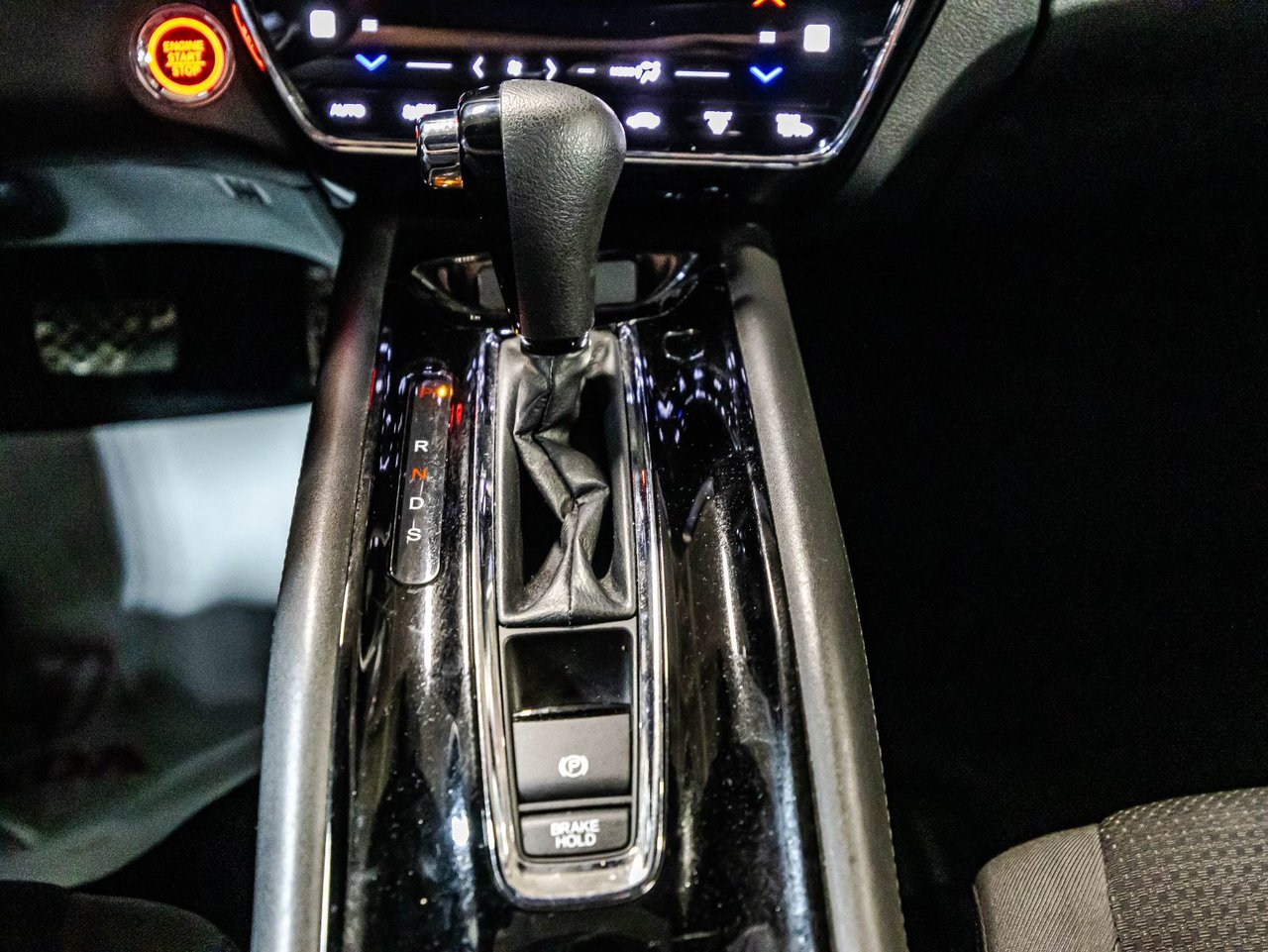 2027 Lincoln Aviator - Image 35