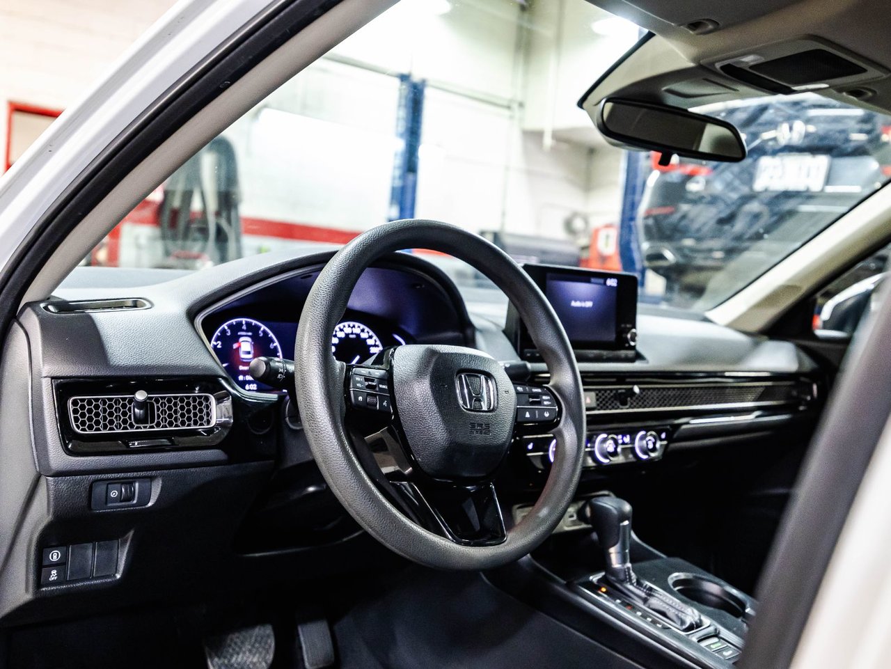 2027 Lincoln Aviator - Image 28
