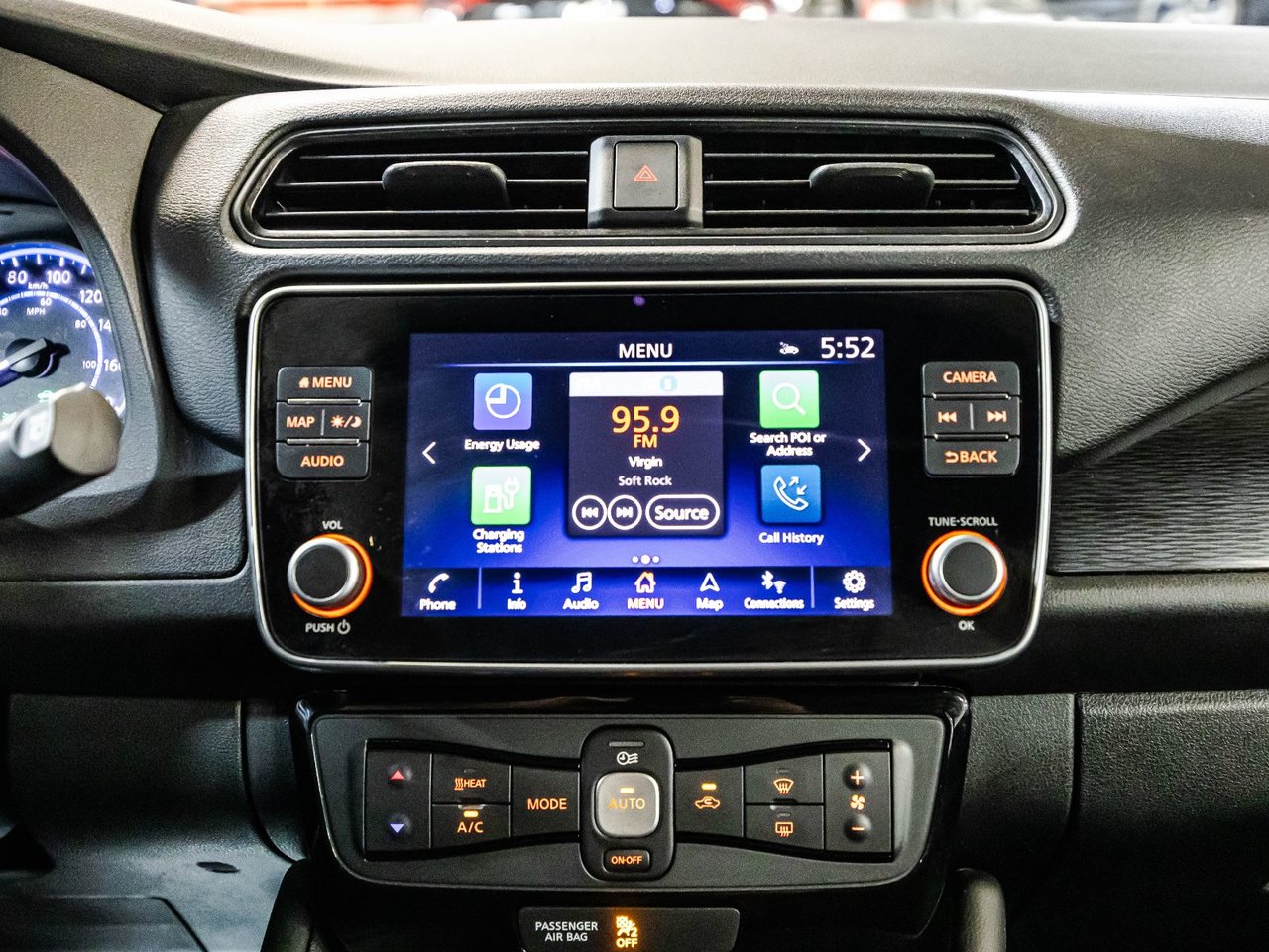 2017 Lincoln MKX - Image 35