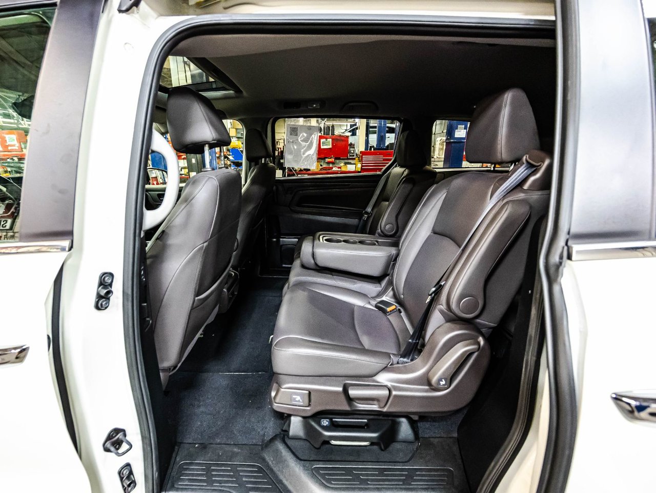 2023 Toyota Rav4 - Image 22