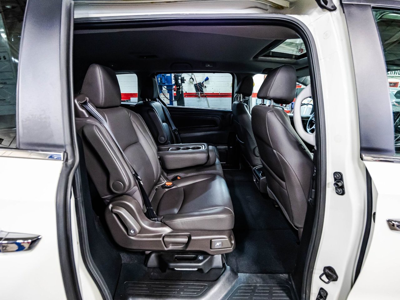 2023 Toyota Rav4 - Image 26