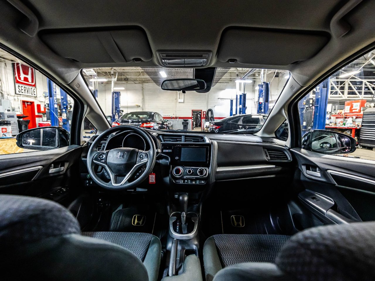 2027 Lincoln Aviator - Image 23