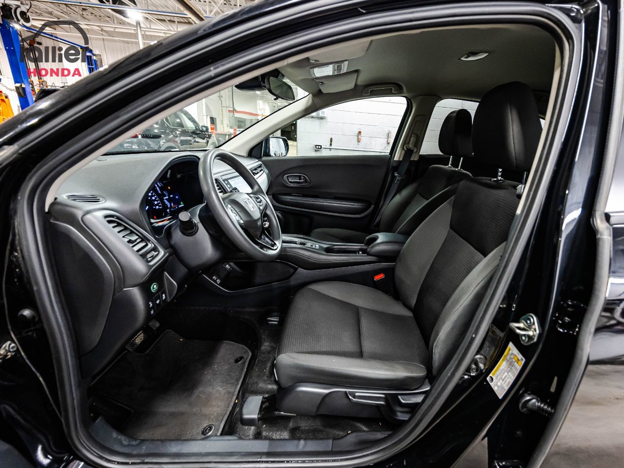 2022 Honda Passport - Image 27