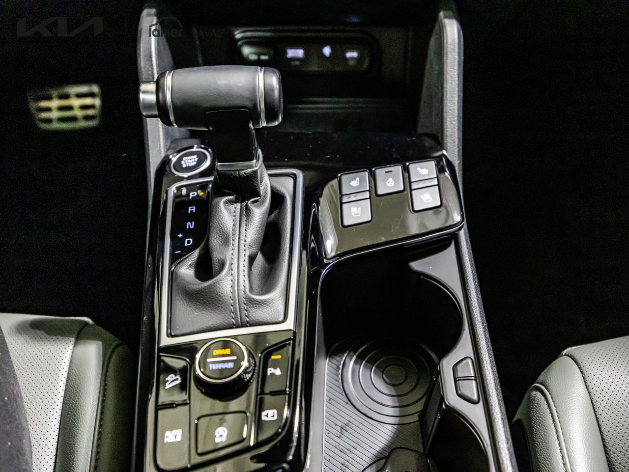 2023 Toyota Tundra - Image 32