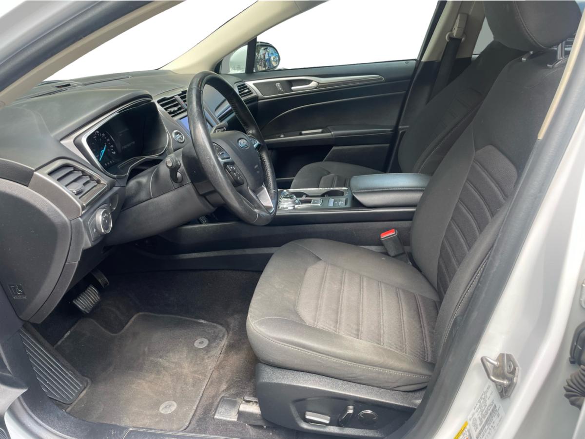 2019 Ford Fusion Energi - Image 11