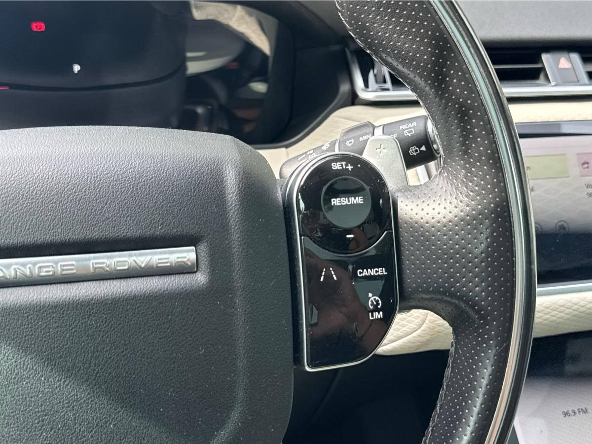 2018 Land Rover Range Rover Velar - Image 15