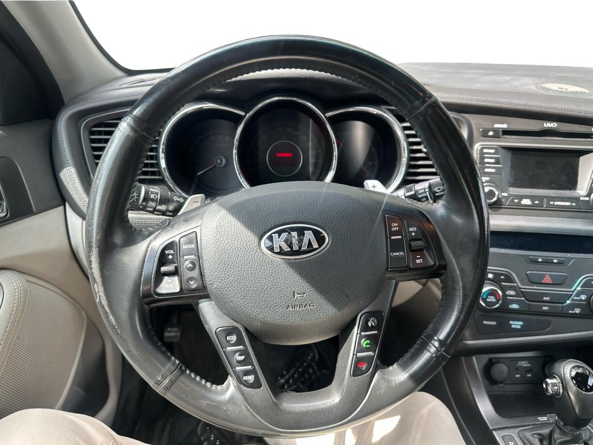 2013 Kia Optima - Image 12