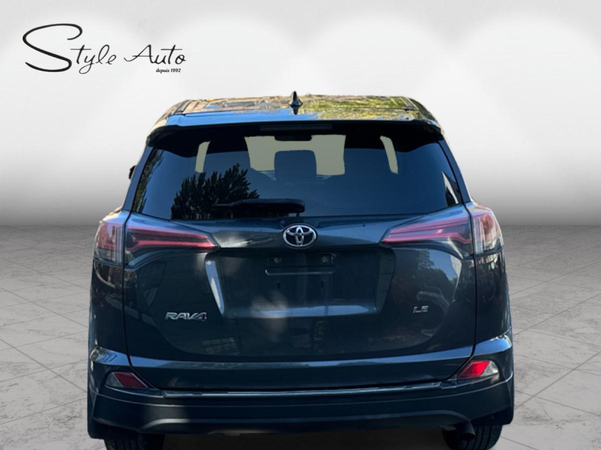 2016 Toyota RAV4 - Image 6