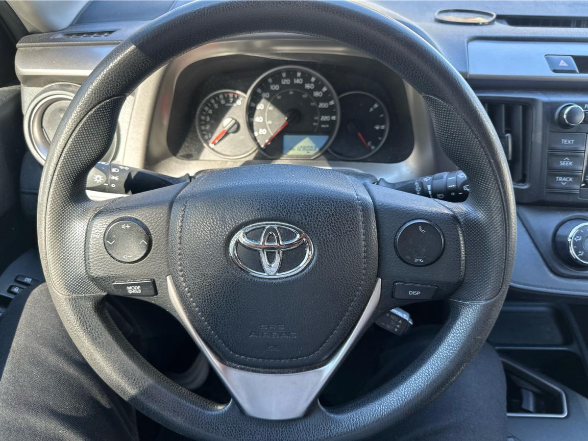 2016 Toyota RAV4 - Image 14