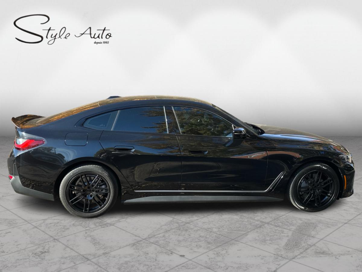 2025 BMW i4 - Image 7