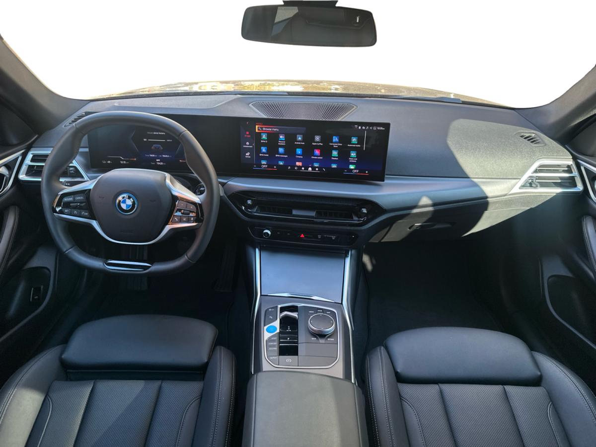 2025 BMW i4 - Image 10