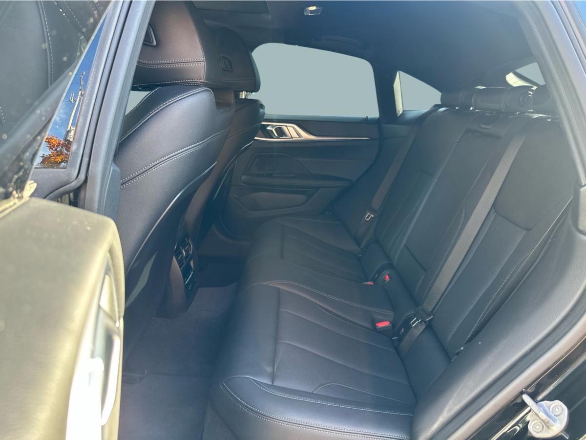 2025 BMW i4 - Image 12