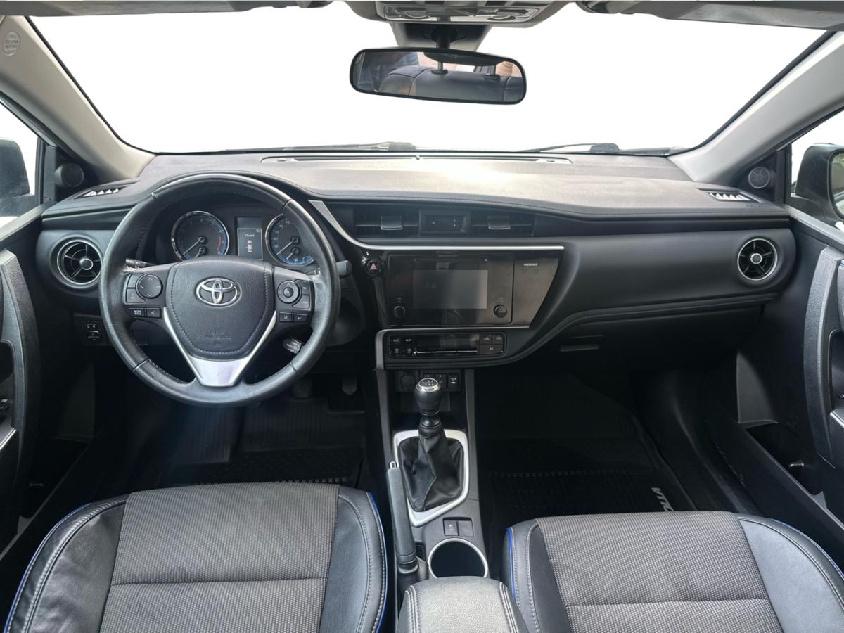 2017 Toyota Corolla - Image 10