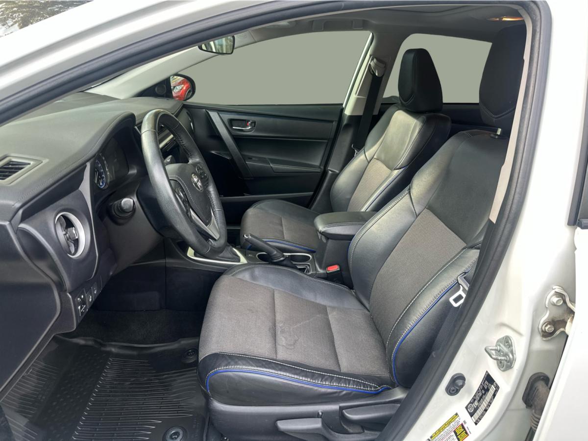 2017 Toyota Corolla - Image 11