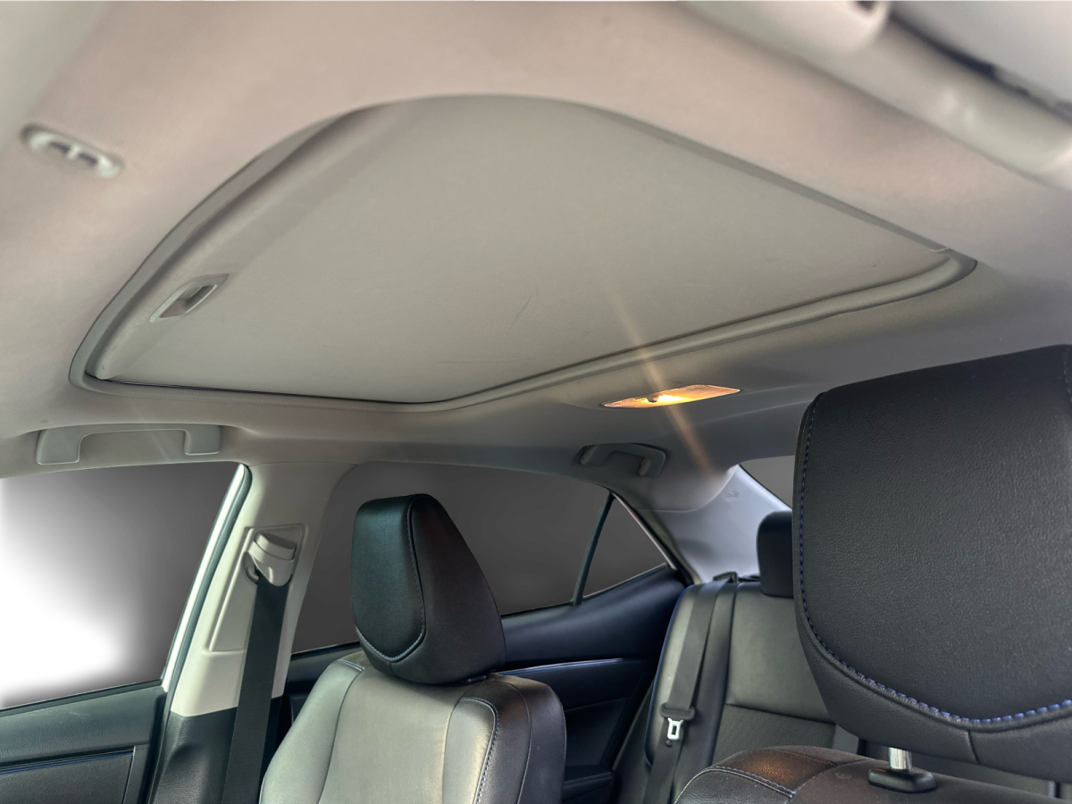 2017 Toyota Corolla - Image 18