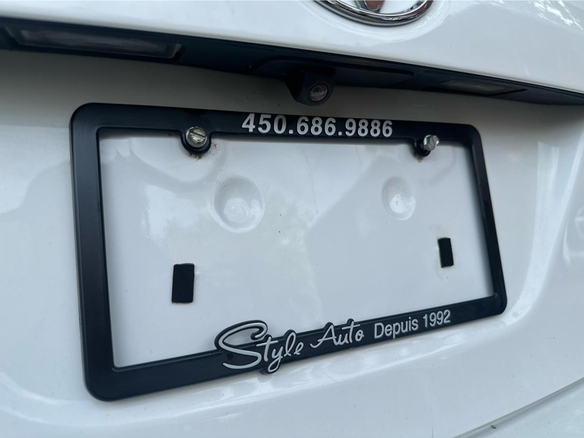 2017 Toyota Corolla - Image 19