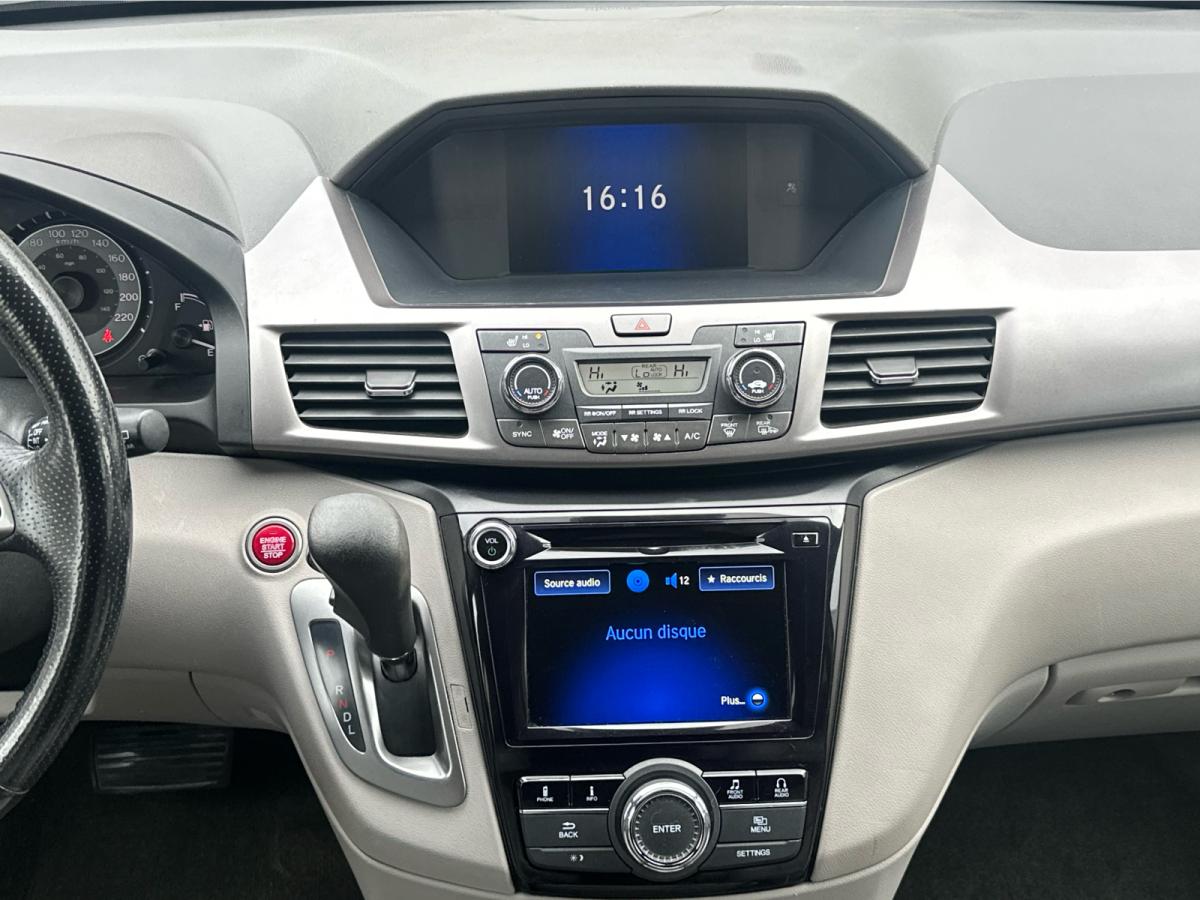 2017 Honda Odyssey - Image 19