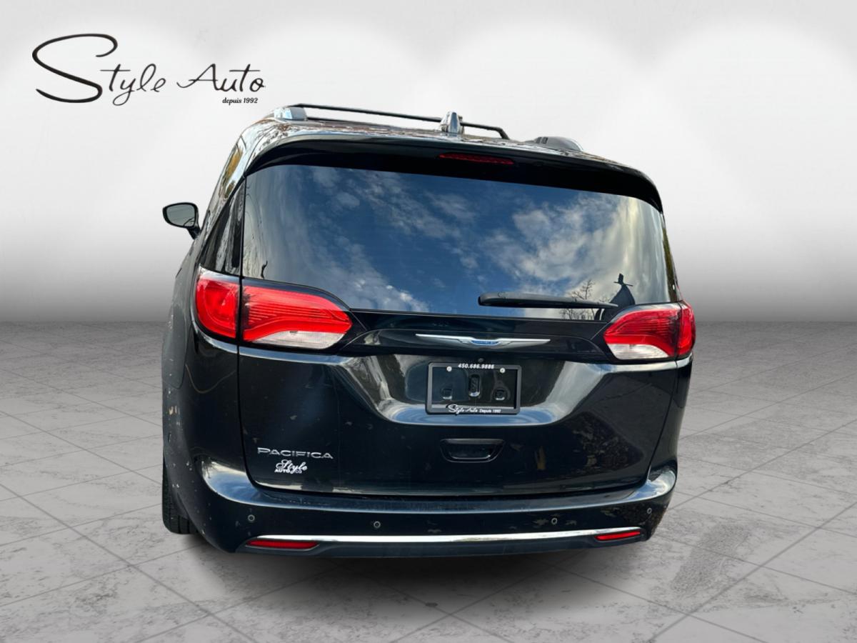 2018 Chrysler Pacifica - Image 5