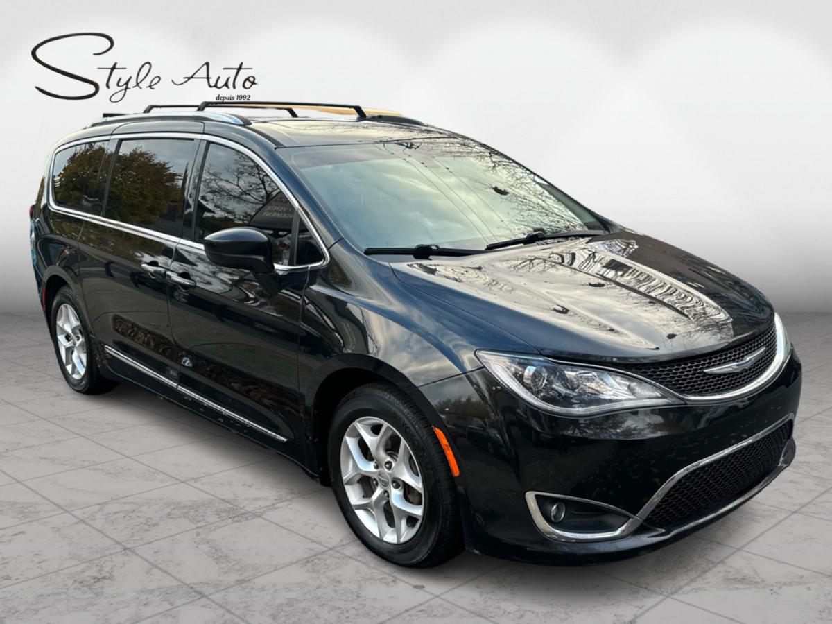 2018 Chrysler Pacifica - Image 7