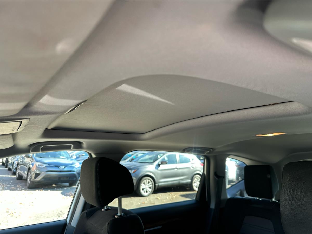 2017 Honda CR-V - Image 19