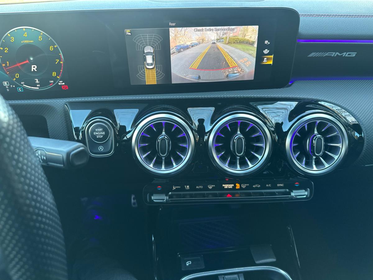 2022 Mercedes-Benz CLA35 AMG - Image 15