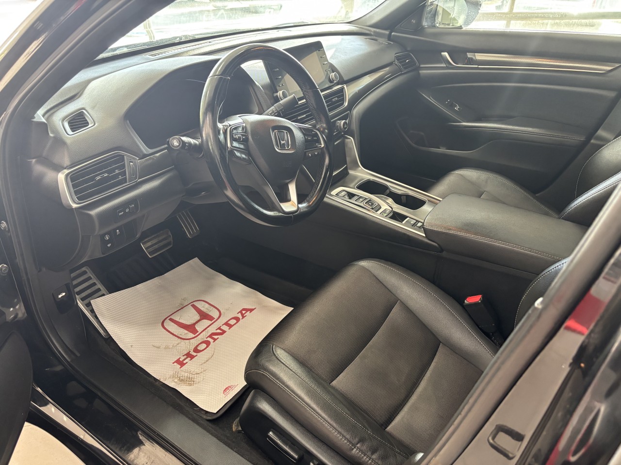 2020 Honda Accord - Image 10