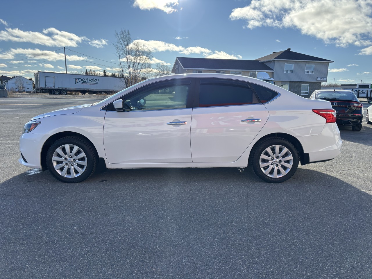 2017 Nissan Sentra - Image 8