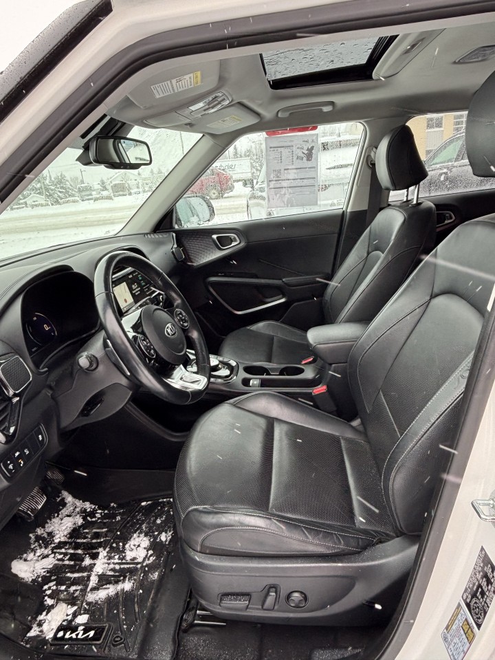 2021 Kia Soul EV - Image 14