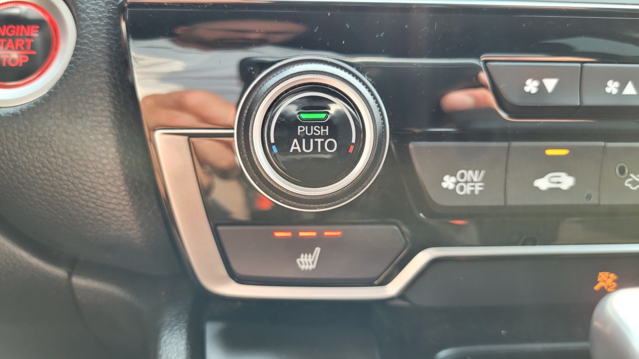 2020 Honda CR-V - Image 16