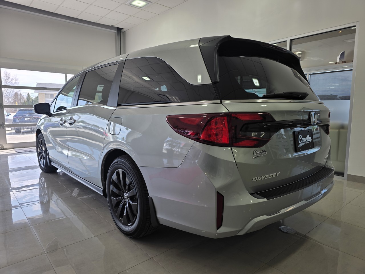 2026 Honda Odyssey - Image 5