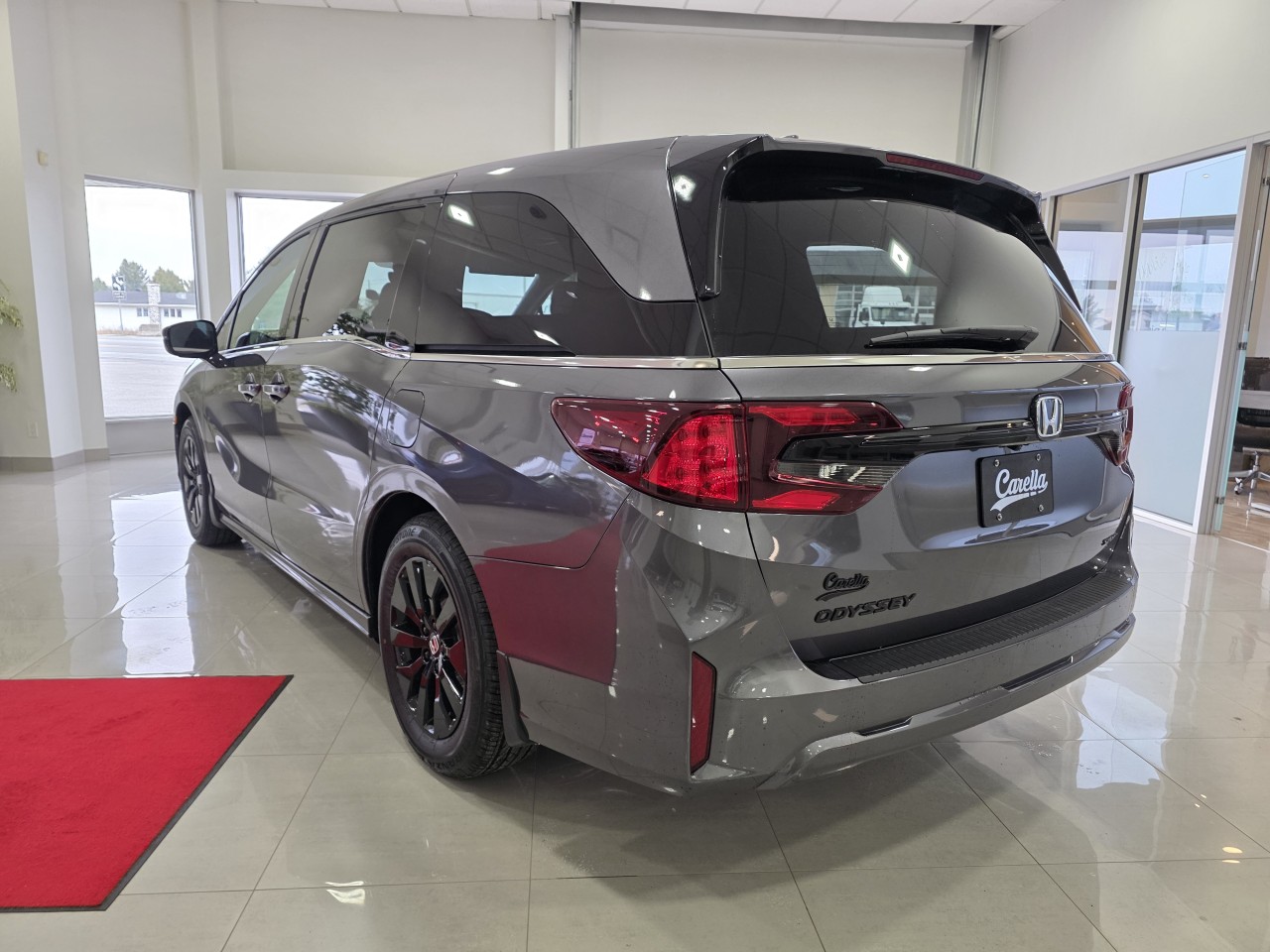 2026 Honda Odyssey - Image 5
