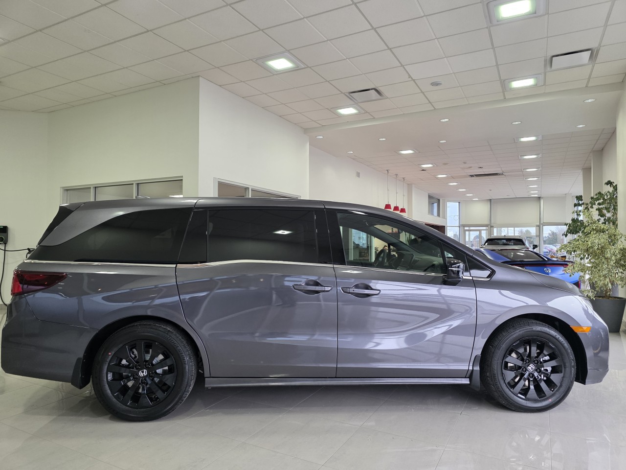 2026 Honda Odyssey - Image 8