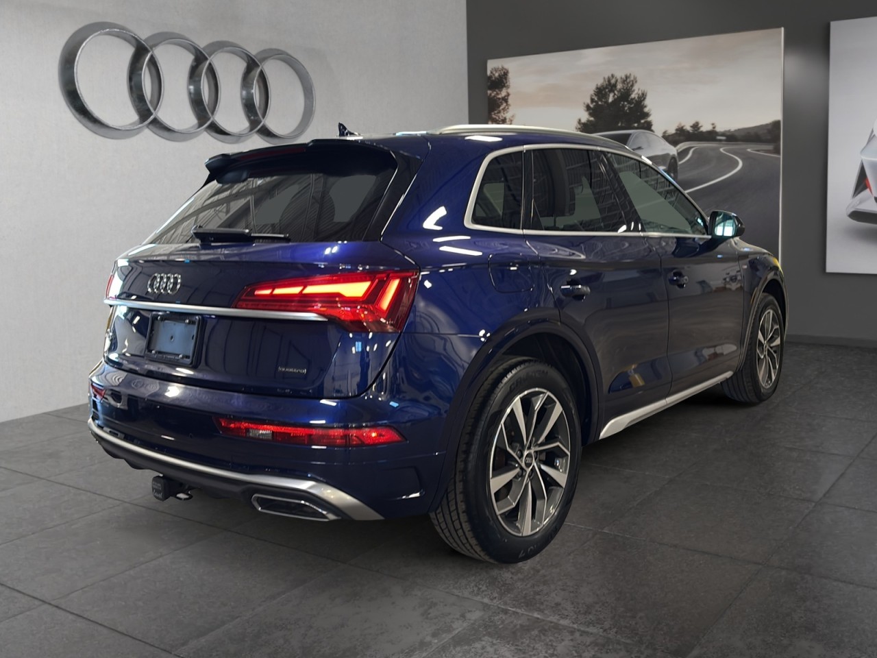 2022 Audi Q5 - Image 5