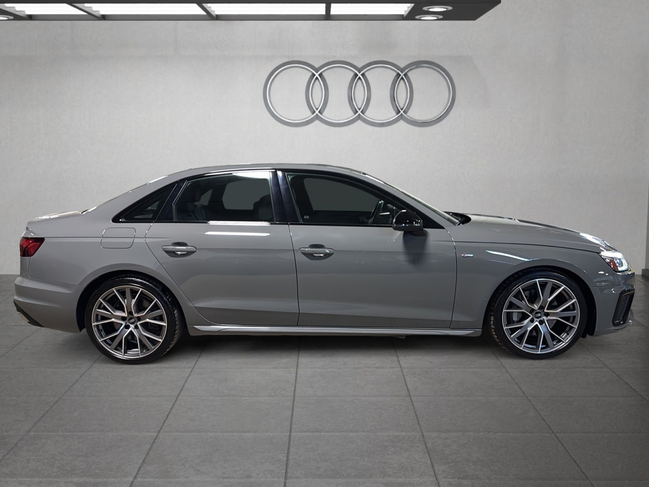 2021 Audi A4 - Image 4