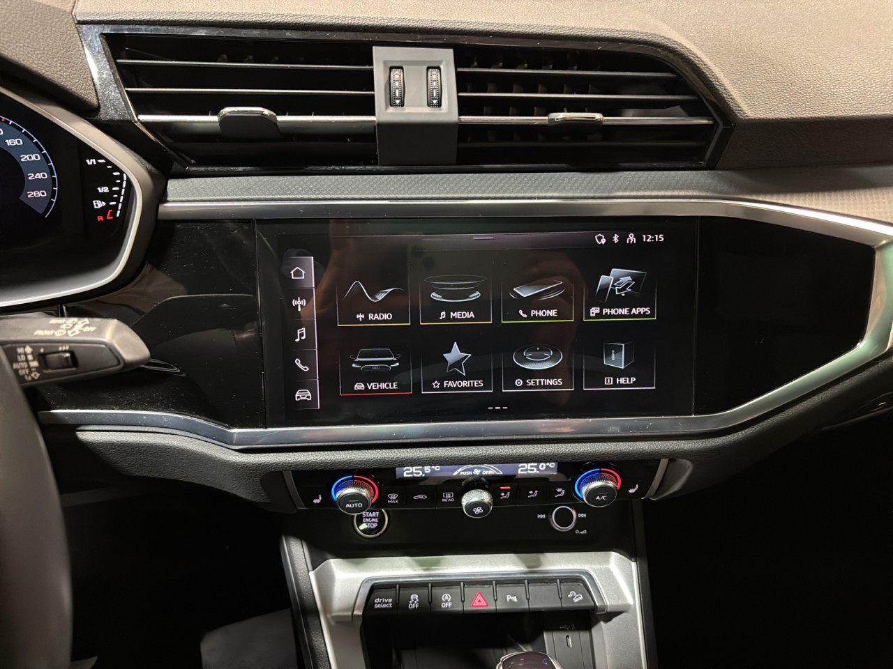 2023 Audi Q3 - Image 14