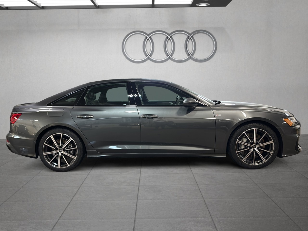 2025 Audi A6 - Image 4