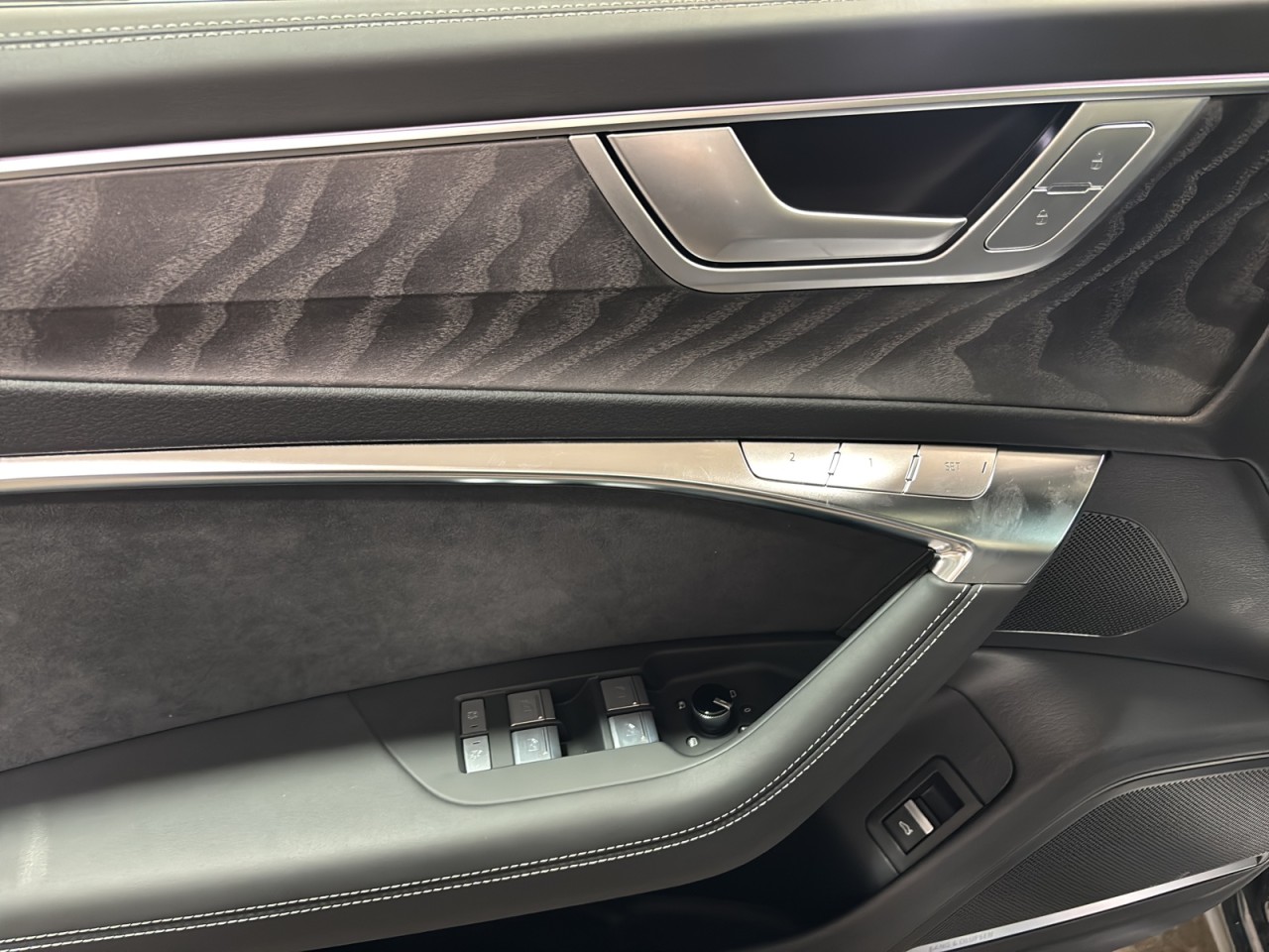 2025 Audi A6 - Image 9