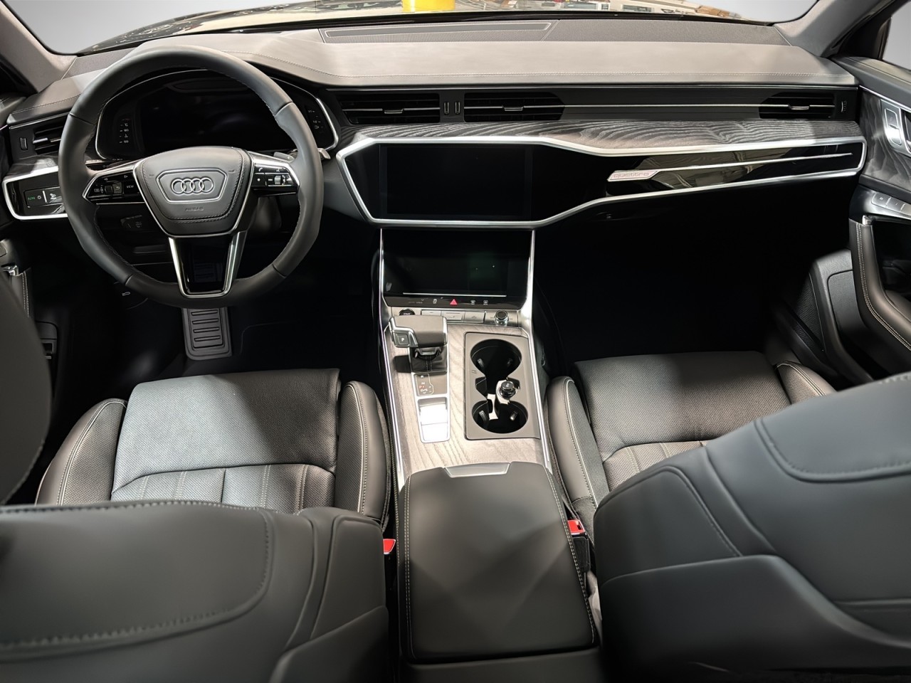 2025 Audi A6 - Image 12