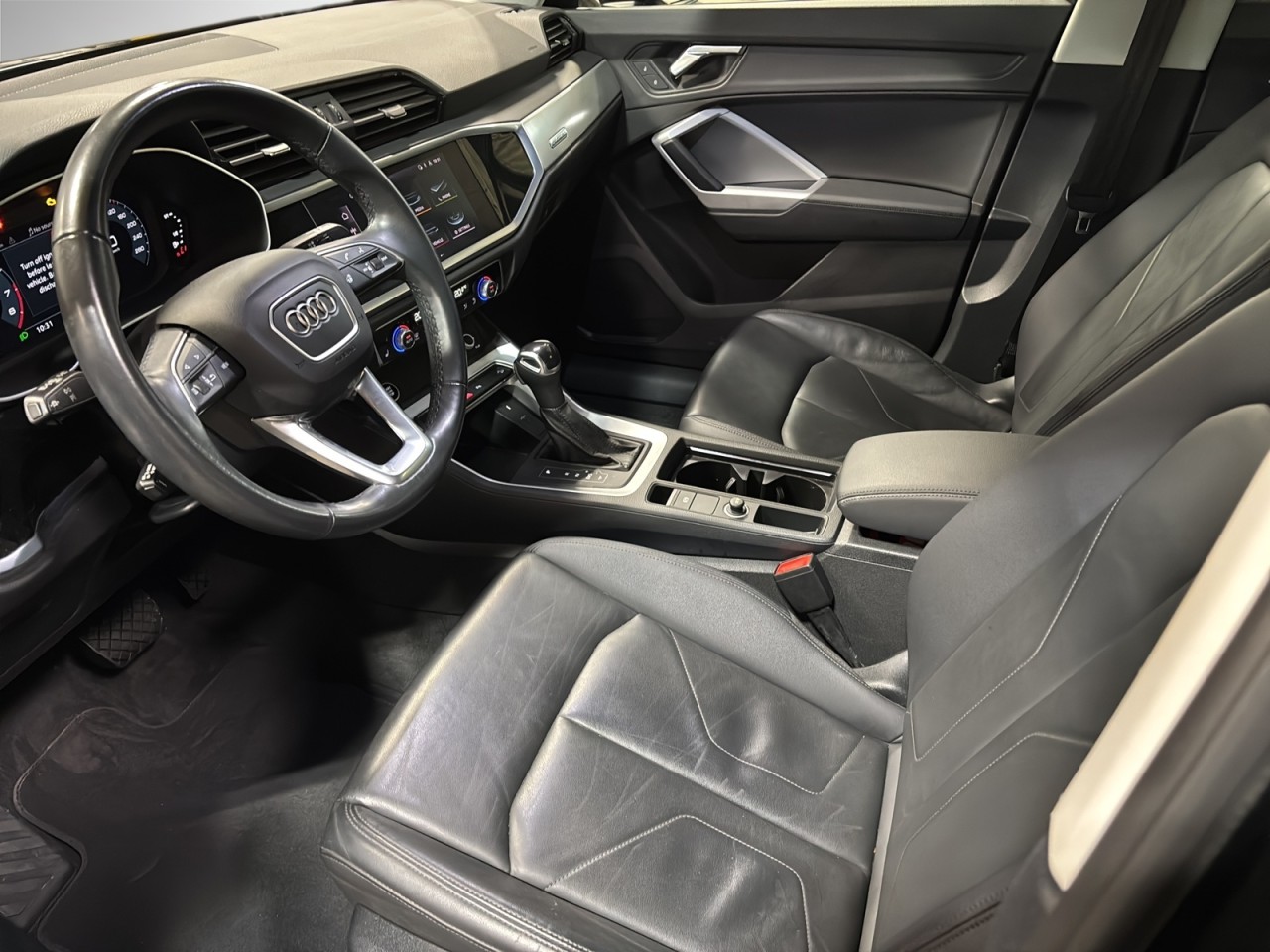 2022 Audi Q3 - Image 7