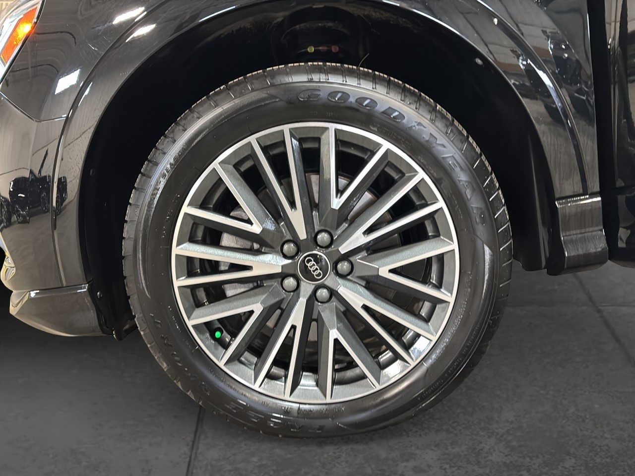 2023 Audi Q3 - Image 11