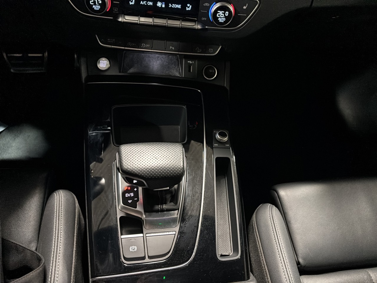 2022 Audi Q5 - Image 15