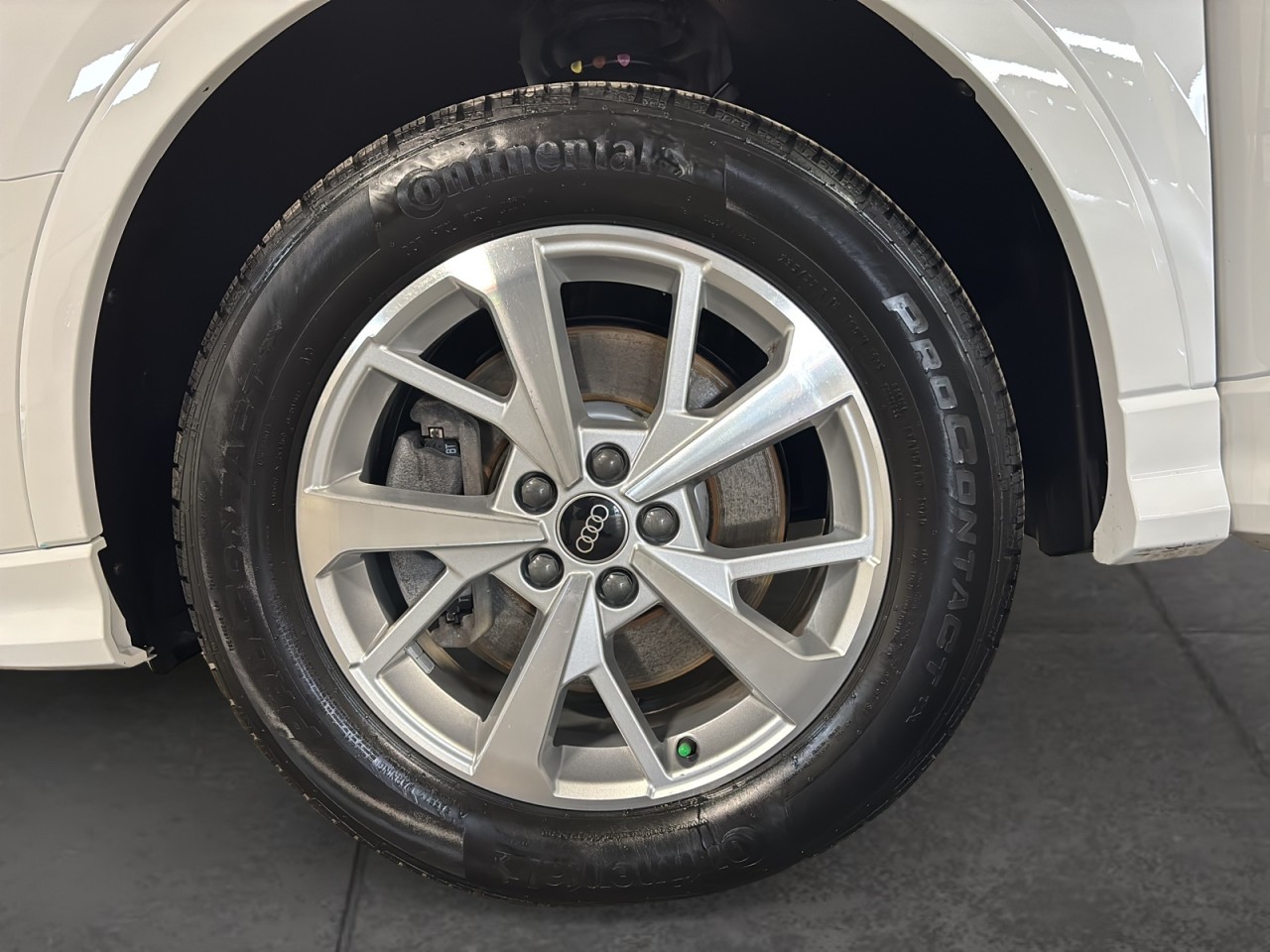 2024 Audi Q3 - Image 11