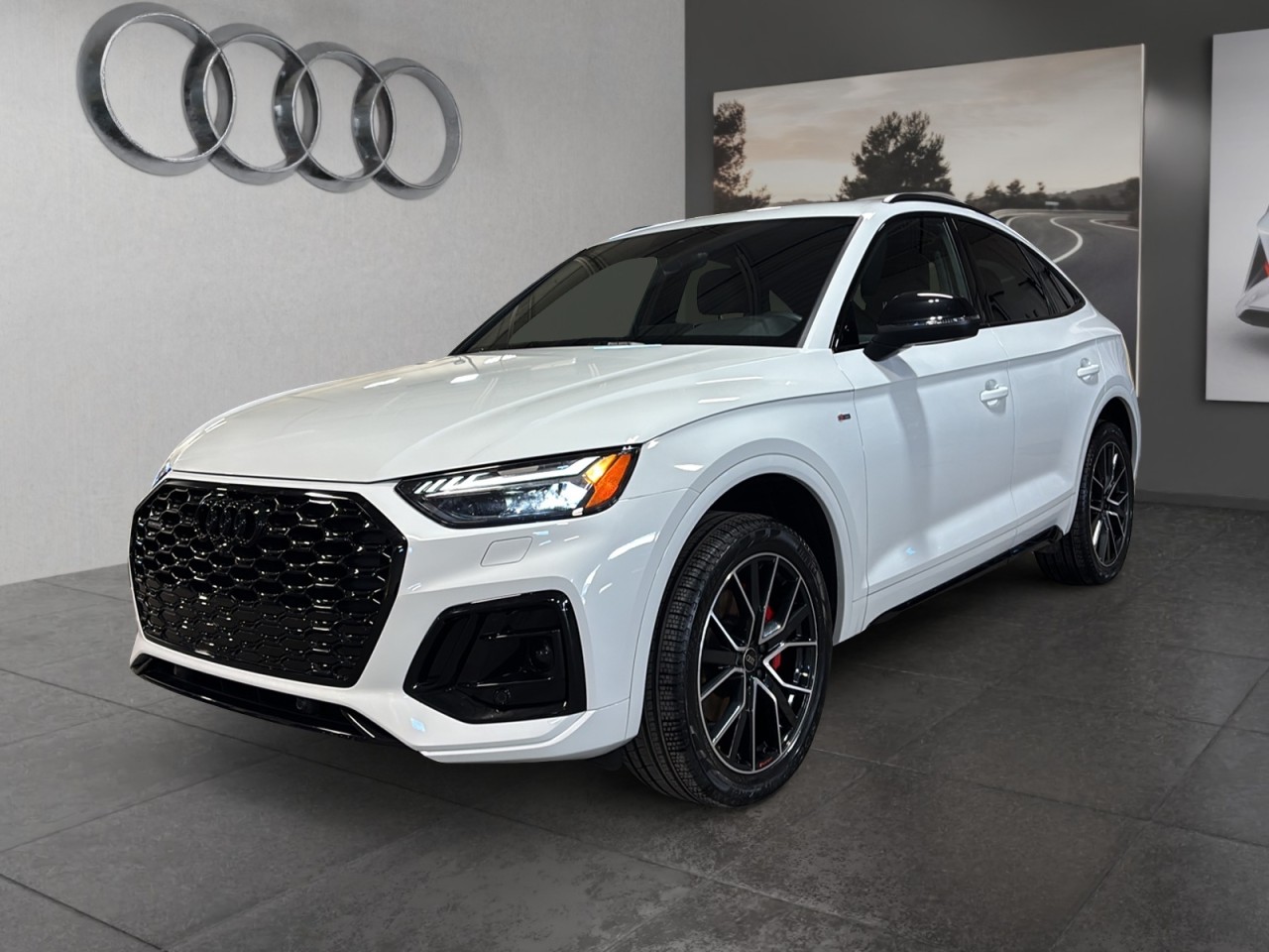 2024 Audi Q5 - Image 3