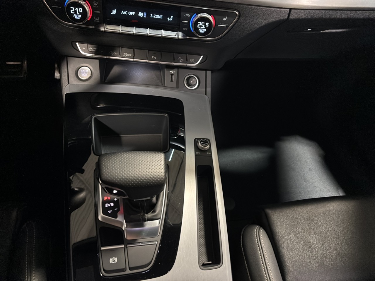 2023 Audi Q5 - Image 15