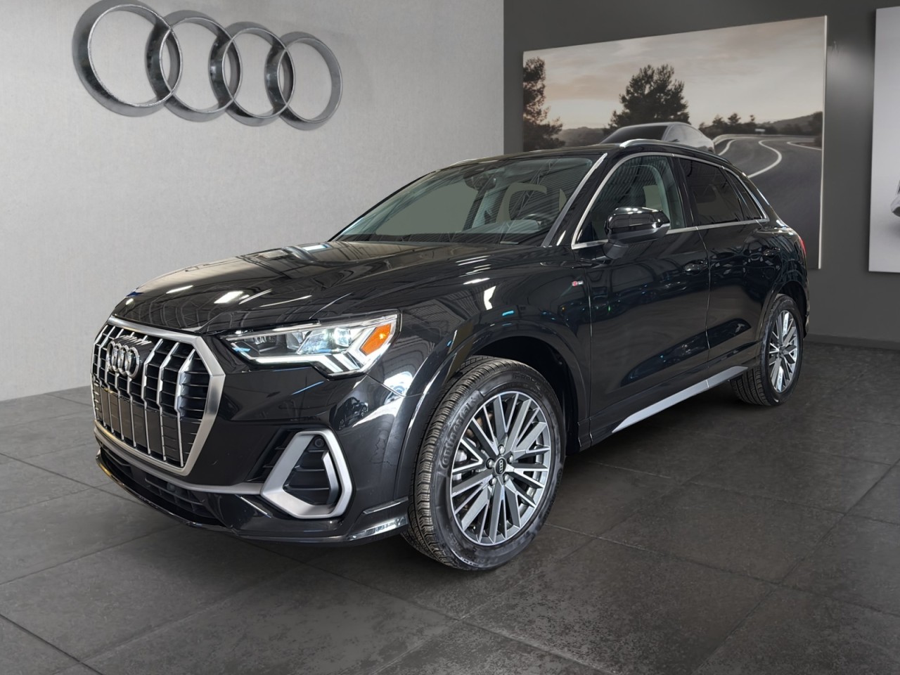 2023 Audi Q3 - Image 4