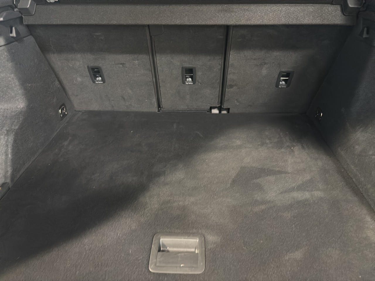 2023 Audi Q3 - Image 10