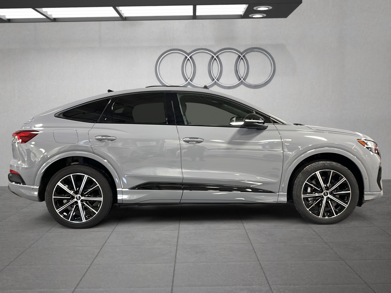 2023 Audi Q4 e-tron - Image 3