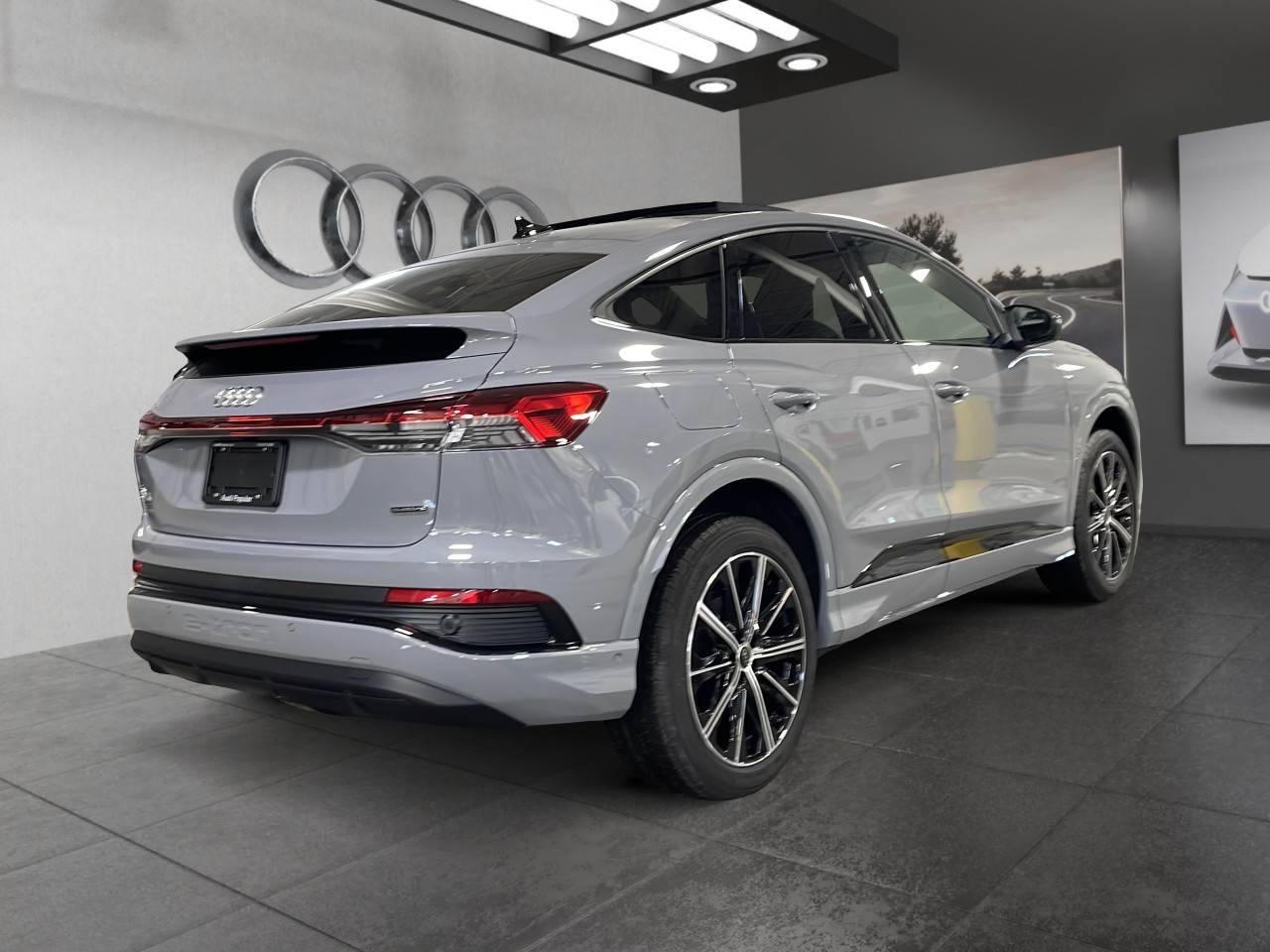 2023 Audi Q4 e-tron - Image 6