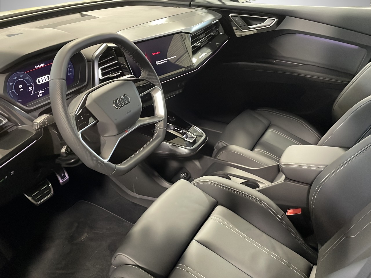 2023 Audi Q4 e-tron - Image 7