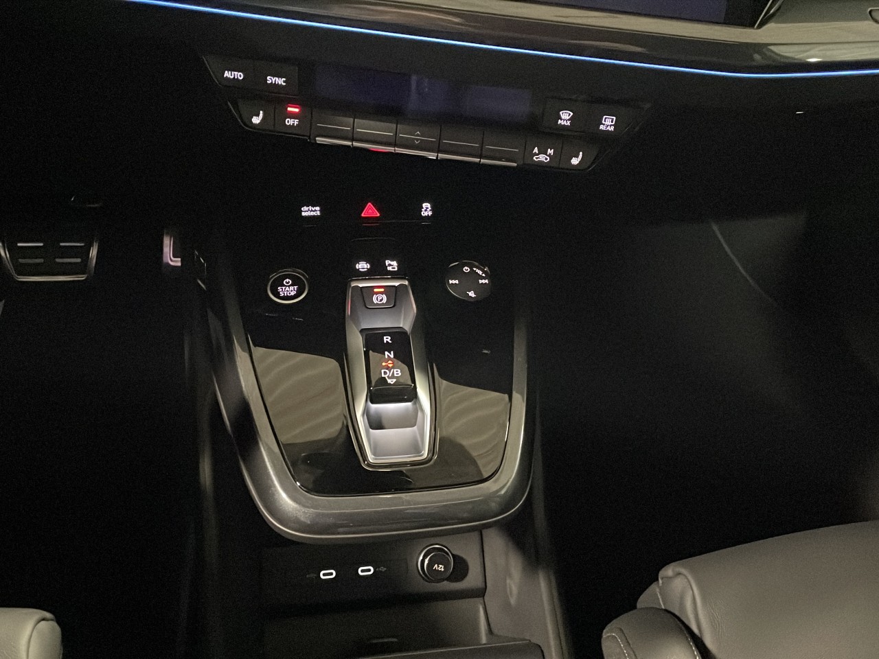 2023 Audi Q4 e-tron - Image 15